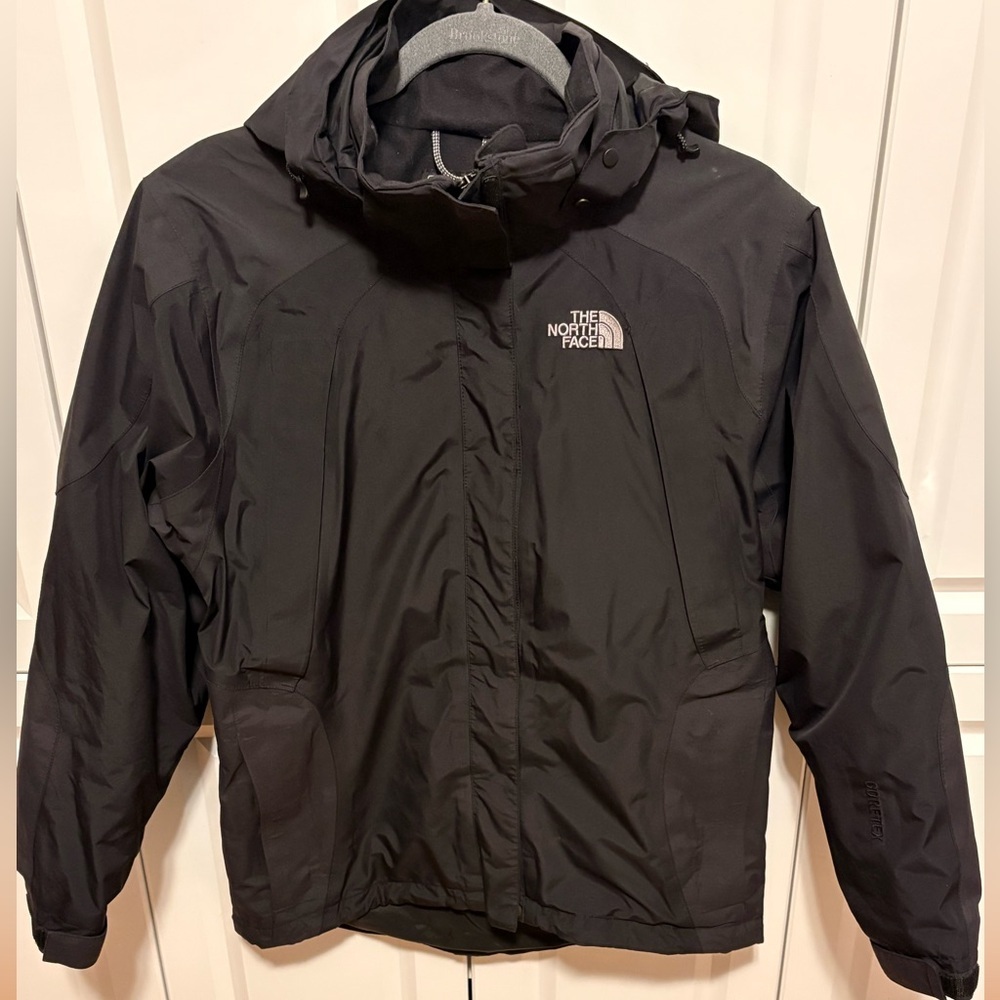 SOLD The North Face Gore-Tex Waterproof Hooded Black Jacket Women’s Small - Picture 2 of 12